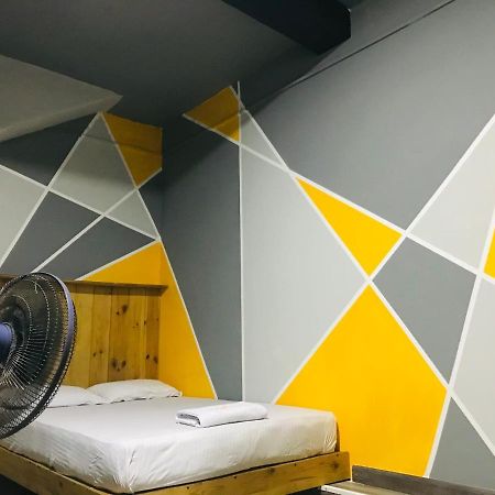 Alina Budget Hotel Кадувела Экстерьер фото