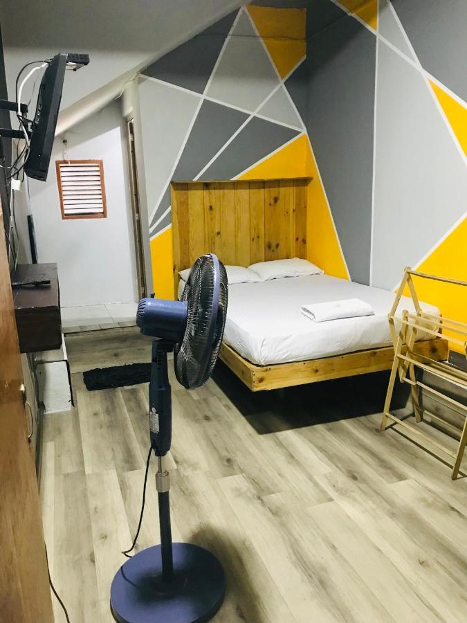 Alina Budget Hotel Кадувела Экстерьер фото