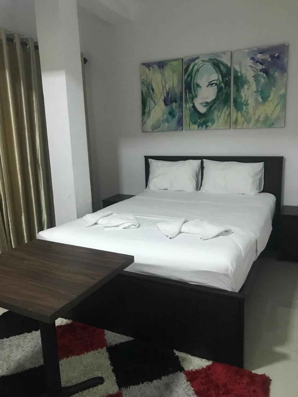 Alina Budget Hotel Кадувела Экстерьер фото