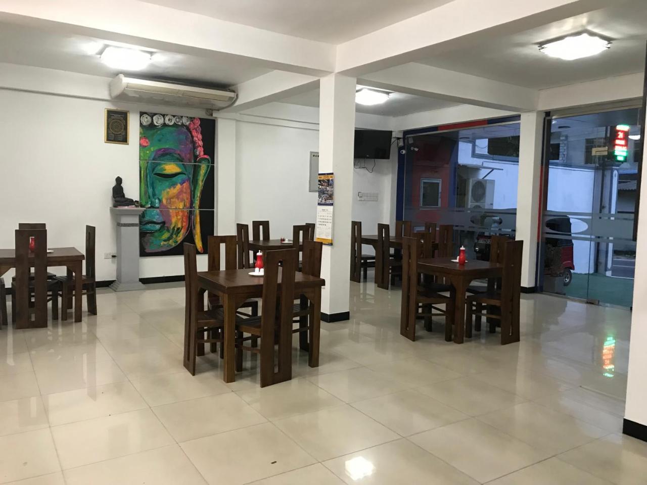 Alina Budget Hotel Кадувела Экстерьер фото