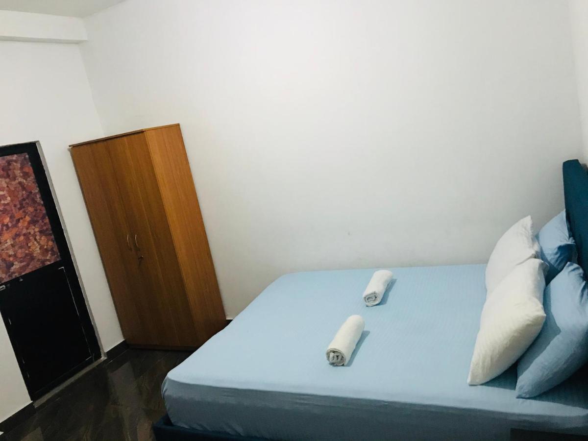 Alina Budget Hotel Кадувела Экстерьер фото